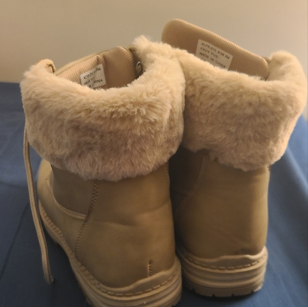 Women's boots